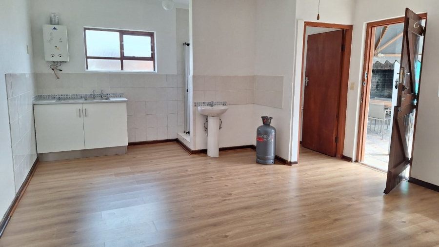 3 Bedroom Property for Sale in Stilbaai Wes Western Cape